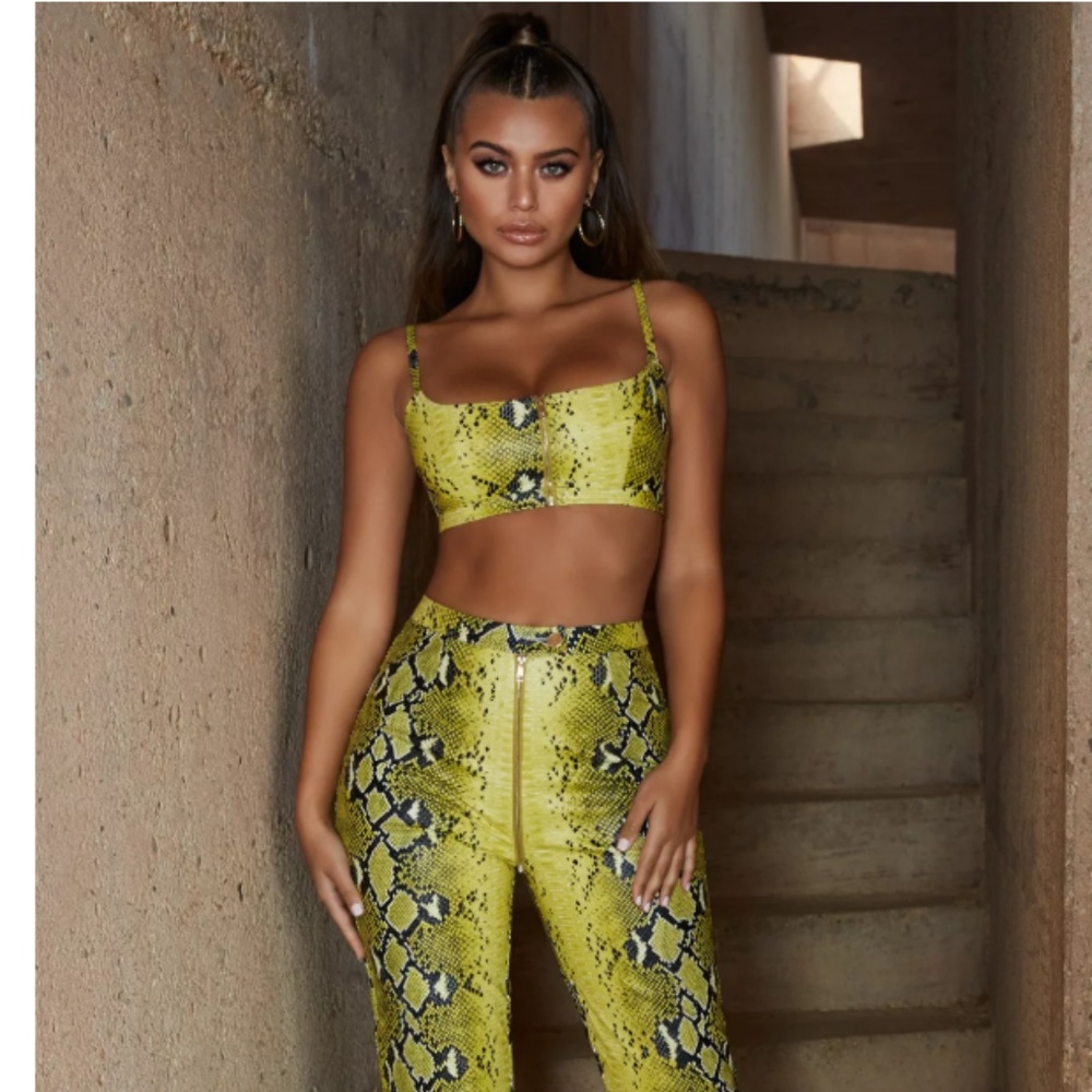 2pc Set Currently SOLD OUT on OH Polly